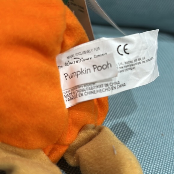 3/$25 The Disney Store Halloween Pumpkin Pooh, mini beanbag 8" - Picture 4 of 6